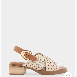 AEROSOLES Tan and Cream Sandals with Gold Buckle